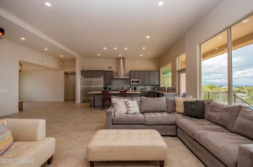 5307 Sundown Dr, Tucson AZ  85718-5516 exterior