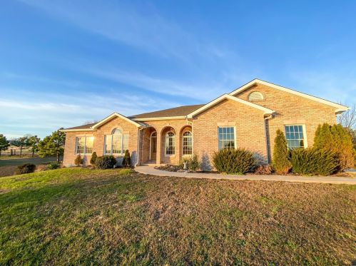 785 Sour Spring Trl, Spring Bluff MO 63080-3926 exterior