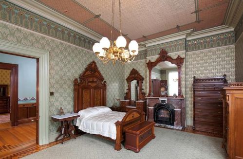 5501 Elgin St, Pittsburgh PA 15206-1432 exterior