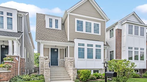 6102 Sauganash Ave, Chicago, IL 60646