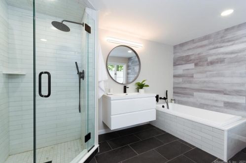 33 Pne Rdg Rd, Wilton CT 06897-2714 exterior