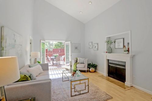 913 Jungfrau Ct, Milpitas CA 95035-6958 exterior