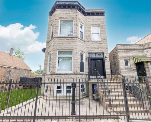 2941 Harrison St, Chicago IL 60612-3334 exterior