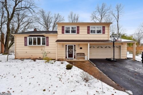 9 Walnut Ter, East Hanover, NJ 07936-3062