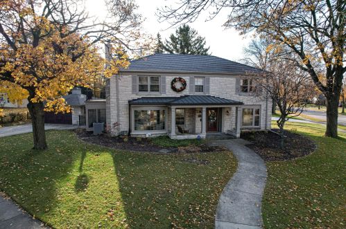 7425 Grand Pkwy, Milwaukee WI 53213-3566 exterior