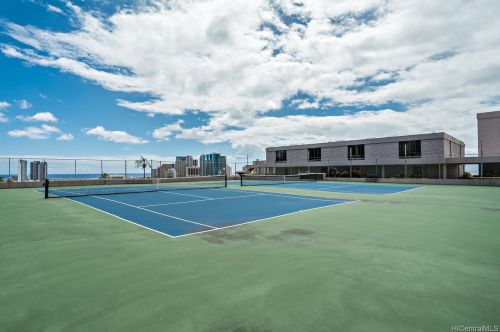 217 Prospect St, Honolulu HI  96813-1724 exterior