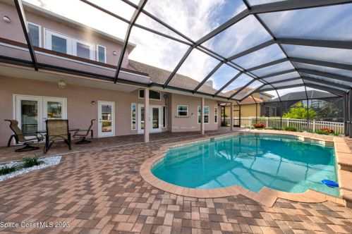 2006 Sykes Crk Dr, Merritt Island FL 32953-3065 exterior