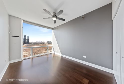 61 15th St, Chicago IL  60605-2726 exterior