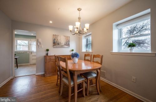 816 Maple Rd, Media PA 19086-7167 exterior