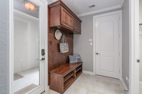 13718 Cole Pt Dr, Humble TX 77396-1108 exterior