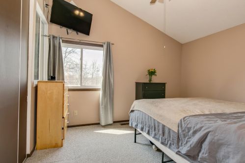 3967 Granada Ave, Saint Paul MN 55128-2847 exterior