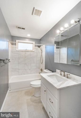 152 Louise Ter, Glen Burnie MD 21060-7339 exterior