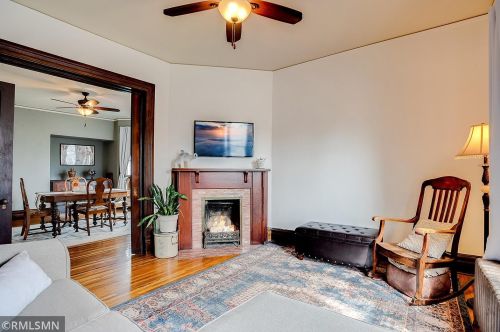 381 Case Ave, Saint Paul MN 55106-3527 exterior