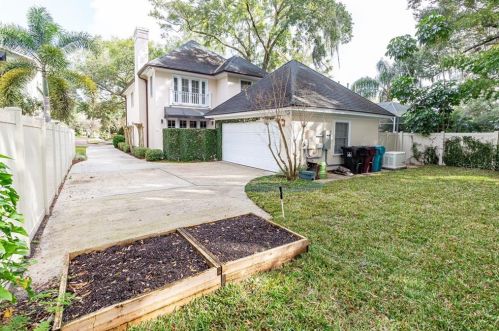 914 Alameda St, Orlando FL 32804-6903 exterior