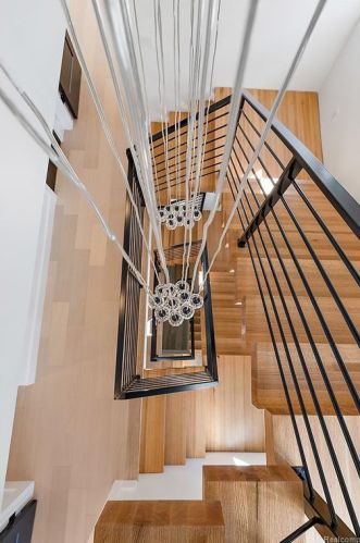 1852 Holland St, Bham MI 48009-6856 exterior