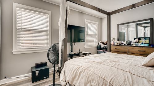 9300 Avers Ave, Chicago IL 60625-6304 exterior