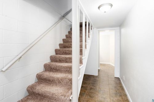 315 Myrtle St, Duluth MN 55811-5124 exterior