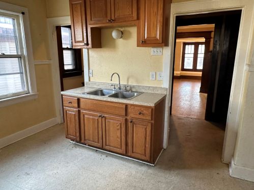 2952 40th St, Milwaukee WI  53210-1808 exterior