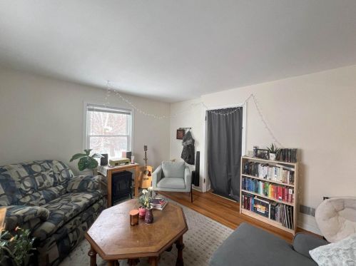 2037 Helena St, Madison WI 53704-5519 exterior