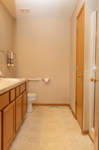 4319 Odonahue Dr, Joliet IL 60431-8960 exterior