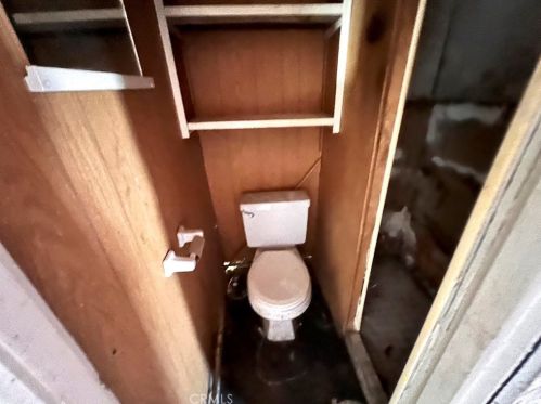 237 Edward Ave, Fullerton CA 92833-2807 exterior