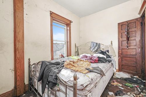 1918 Kedzie Ave, Chicago IL 60805-1646 exterior