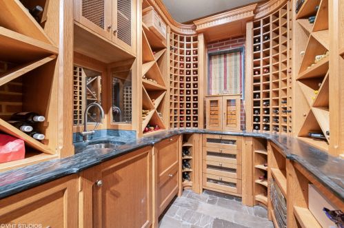 1845 Orch St, Chicago IL 60614-5106 exterior