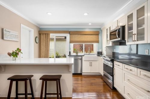 14402 Raintree Rd, Tustin CA  92780-6930 exterior