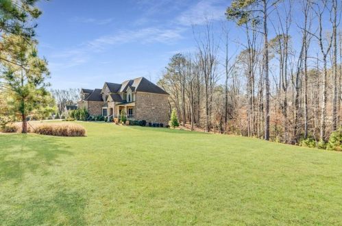 10820 Rogers Cir, Duluth GA 30097-1928 exterior