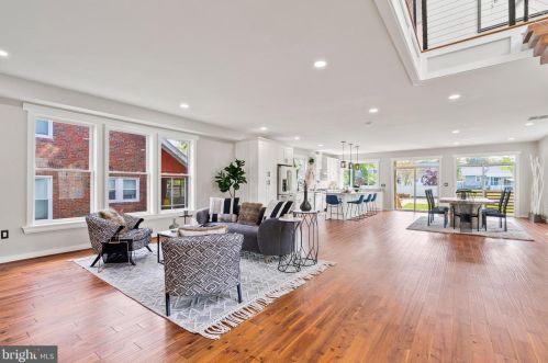 2216 30th St, Washington DC  20020-3369 exterior