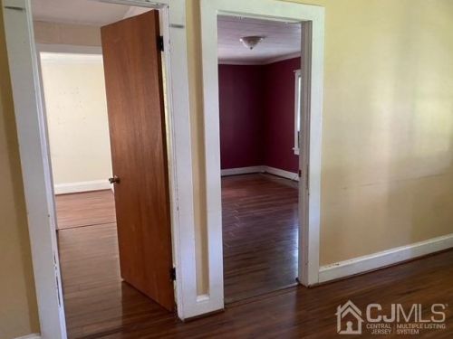 15 Charles St, Edison NJ  08820-2820 exterior