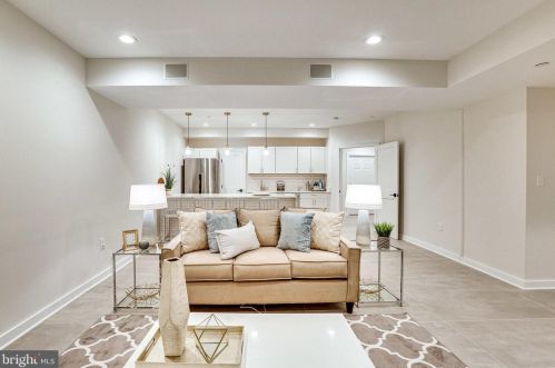 4913 Sherier Pl, Washington DC  20016-3319 exterior