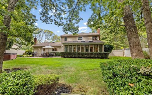 48 Cedar Rdg Ln, Huntington Station NY 11746-7941 exterior