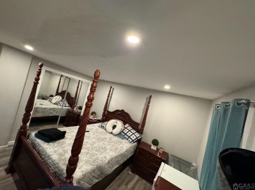 649 Cornell St, Perth Amboy NJ 08861-3121 exterior