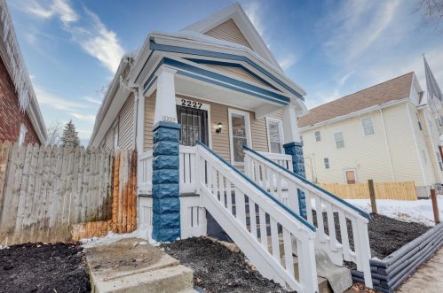 2227 Cherry St, Milwaukee, WI 53205-1938