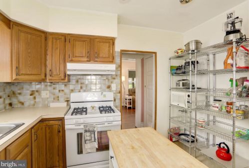 13 Greenwood Ave, Camden NJ 08107-1245 exterior