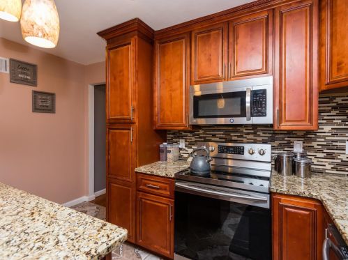 9414 Dorisann Ct, Saint Louis MO 63123-6304 exterior