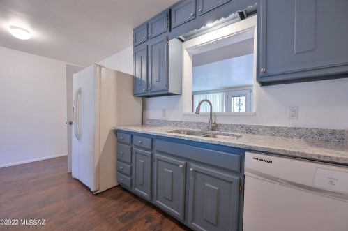 5002 1 St, Tucson AZ 85711-1507 exterior