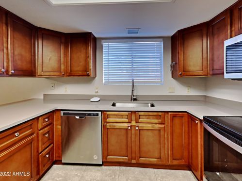 2014 Frye Rd, Chandler AZ  85225-5844 exterior