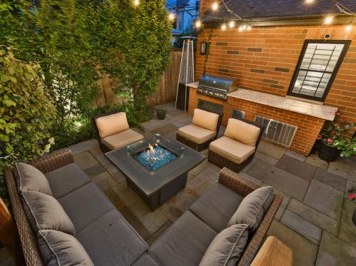 4147 Damen Ave, Chicago IL 60618-3045 exterior