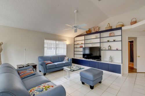 2282 52 St, Boca Raton FL 33496-2202 exterior