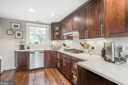 301 Glendale Ave, Alexandria VA 22301-2407 exterior