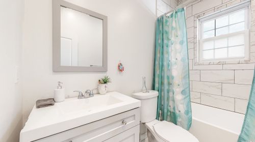 1449 Commonwealth Ave, Bronx NY 10460-3201 exterior