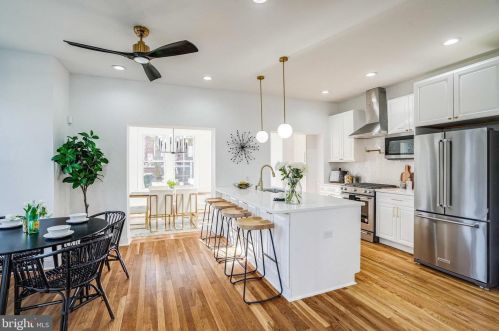 1727 16th St, Washington DC  20020-5661 exterior