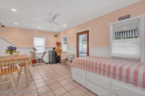 322 Ave, Belmar NJ 07719-2518 exterior