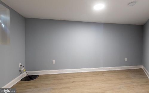 1611 25th St, Washington DC 20020-5361 exterior