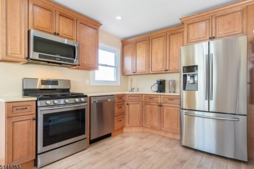 78 Mt Vernon St, Nutley NJ 07110-2568 exterior