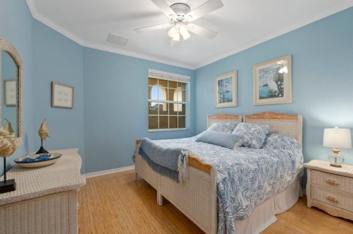 800 Southstar Dr, Fort Pierce FL 34949-9121 exterior