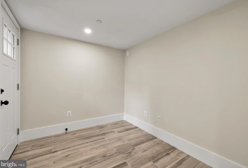 304 T St, Washington DC 20001-1842 exterior