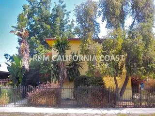 1627 84th St, Los Angeles, CA 90001-3944